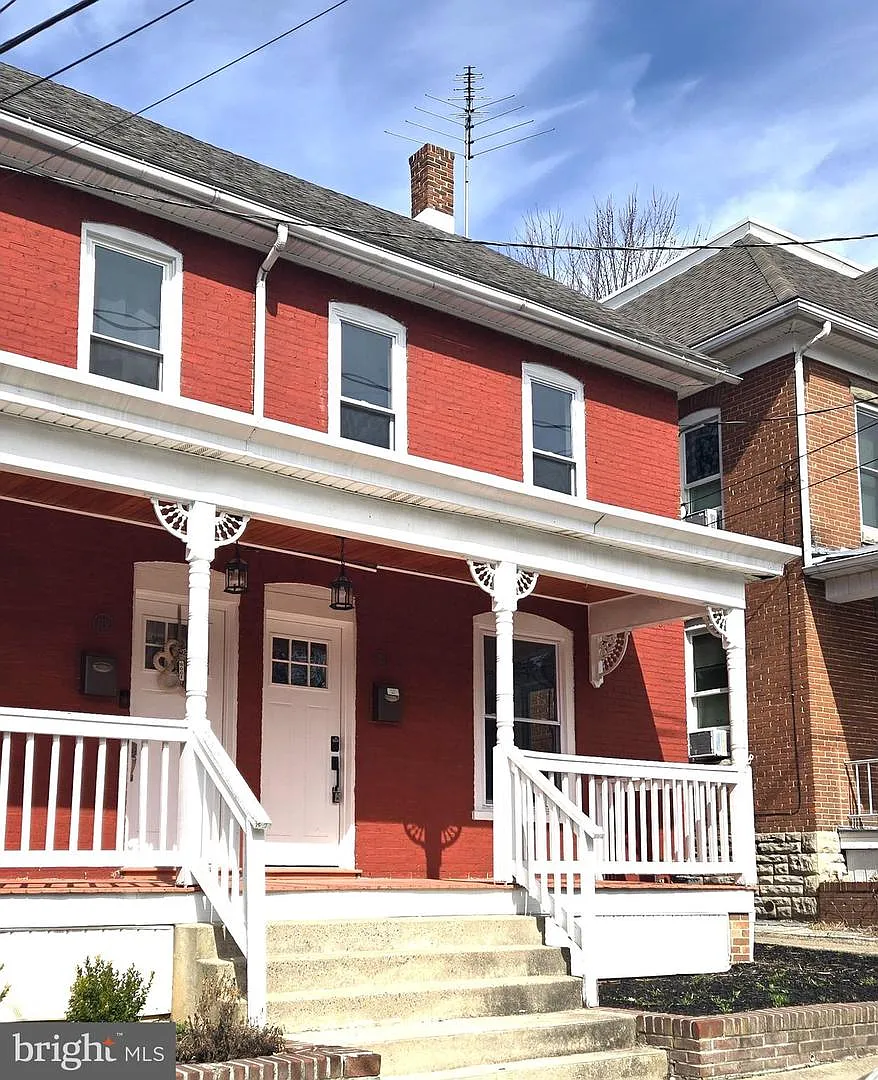 121 N Broad St photo 1