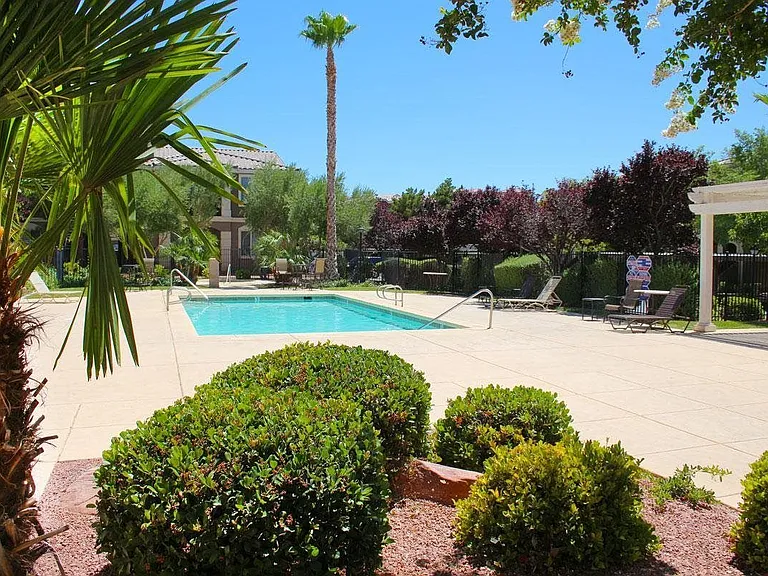 Avalon at Seven Hills — Photo 22