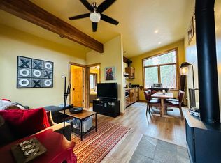 15556 Kent Dr #C, Truckee, CA 96161