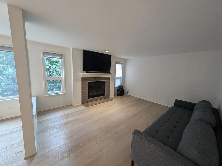 1800 Boylston Ave #304 — Photo 12