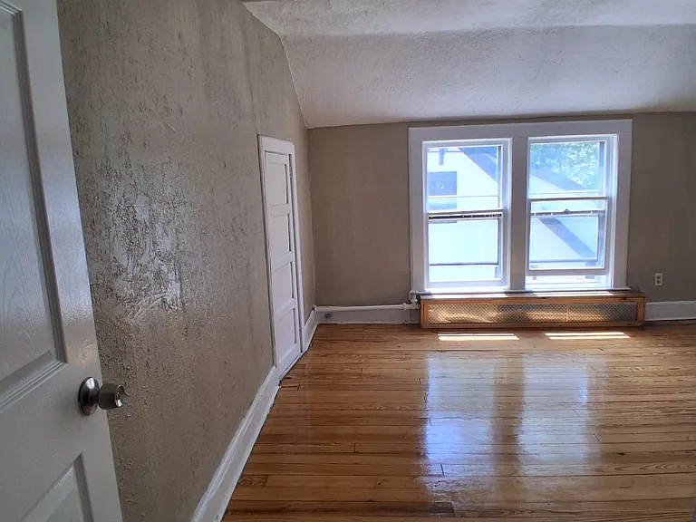 199 Smith St — Photo 6