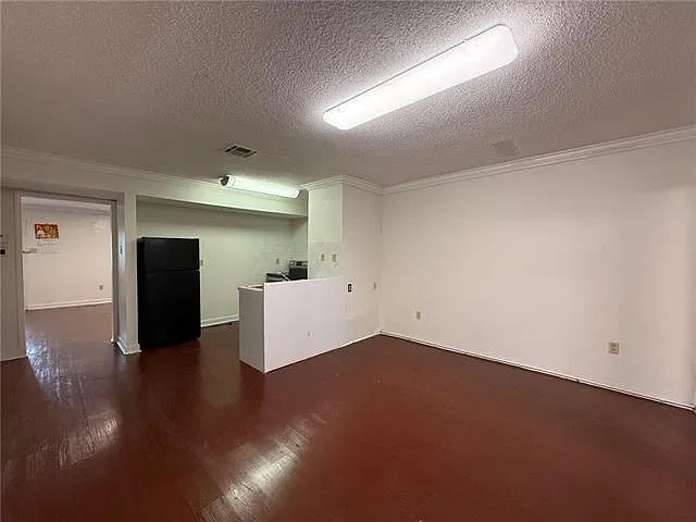 2 bed, 1.5 bath, 850 sqft, $1,600 — Photo 3