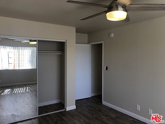 3rd image of 727 W Hyde Park Blvd APT 201