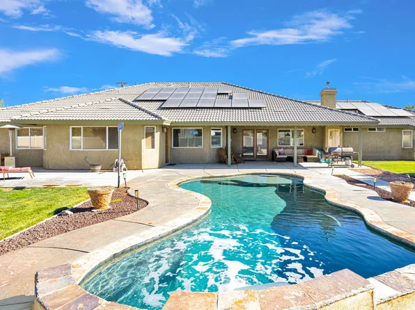 10525 Mono Rd, Phelan, CA 92371