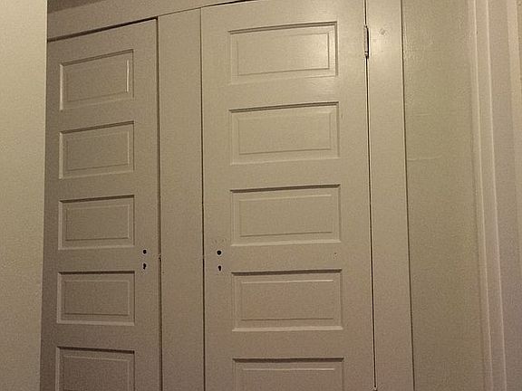 Panorama -2nd Fl Hall Closet