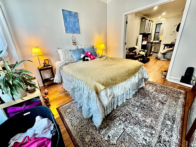 325 E 90th St #3RE — Photo 2