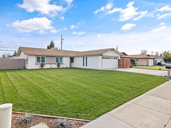 2nd image of 887 Linda Lee Cir