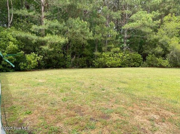 402 Springwood Drive, Jacksonville, NC 28546