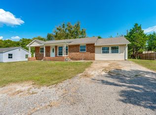 1024 Hillside Dr, Ada, OK 74820