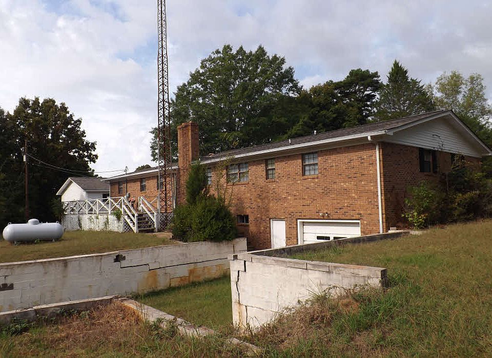 2nd image of 538 County Road 956