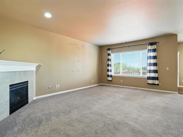 15710 NE 22nd Ave — Photo 11