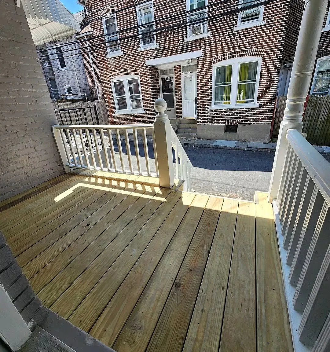 4 bed, 1290 sqft, $2,000 — Photo 2