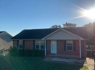 1323 Burchett Dr, Clarksville, TN 37042