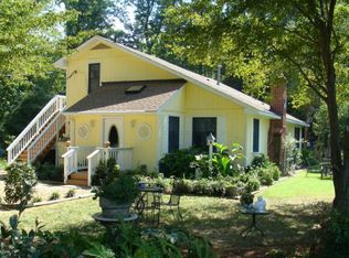 1043 Providence Rd, Deltaville, VA 23043