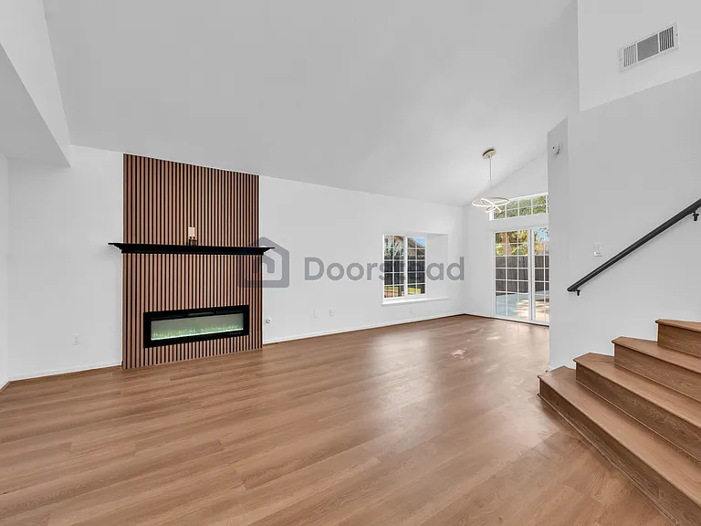 26150 Coronada Dr — Photo 6