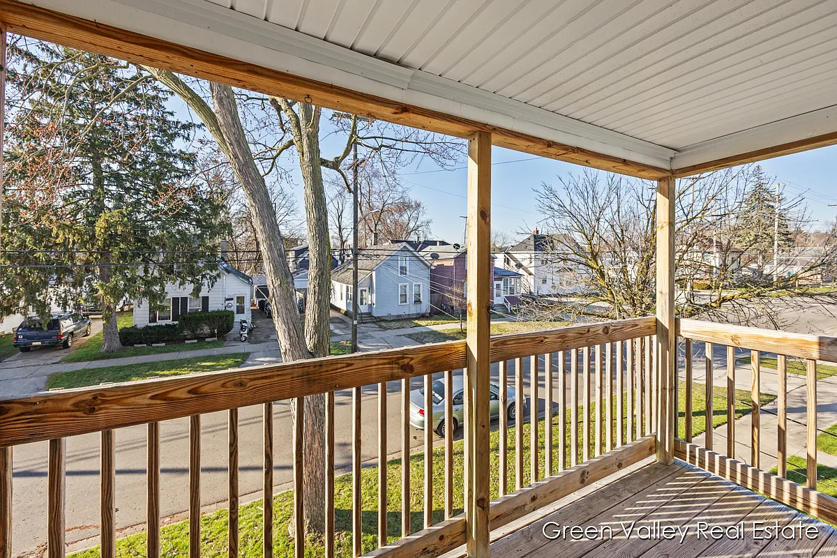 743 Crosby St NW - 2 — Photo 4