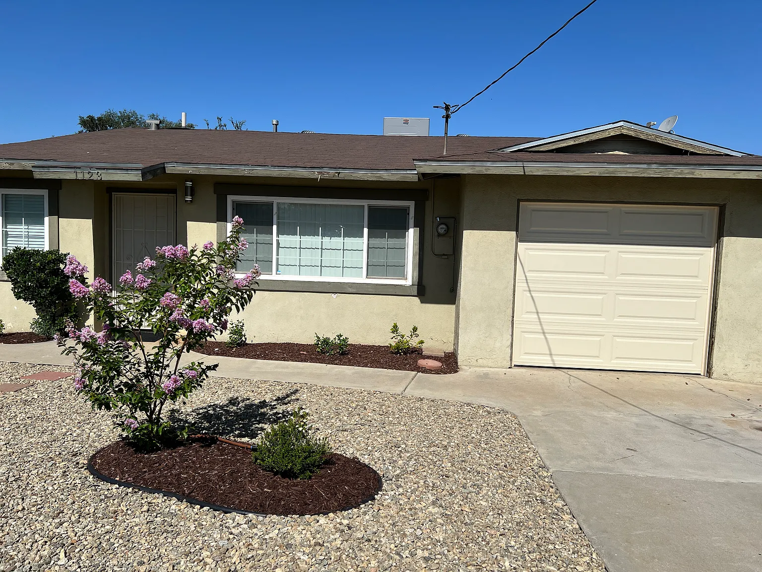 3 bed, 1150 sqft, $2,850 — Photo 3