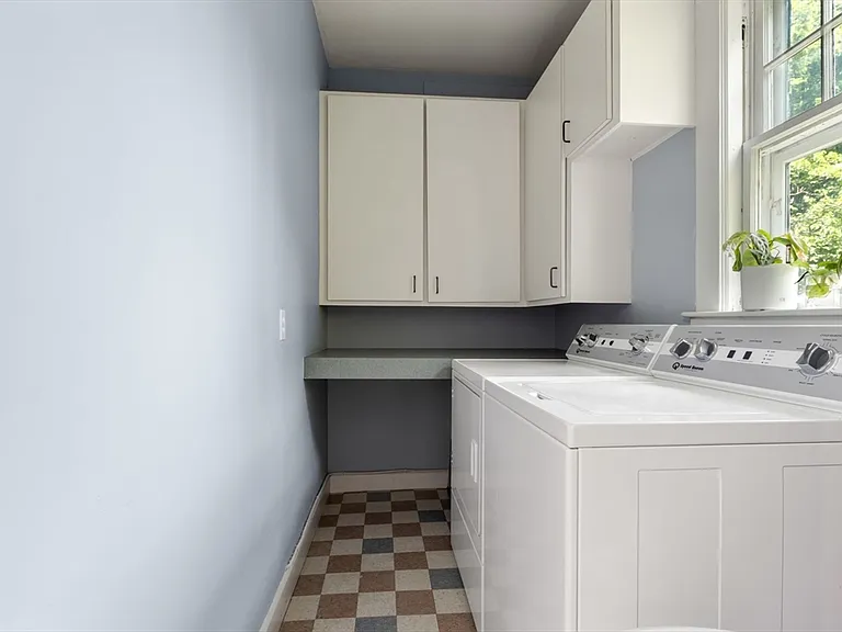 15 Myrtle St #2 — Photo 13