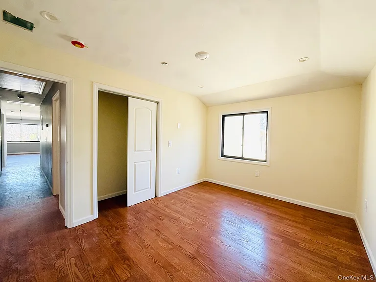13918 Lakewood Ave #2F — Photo 8