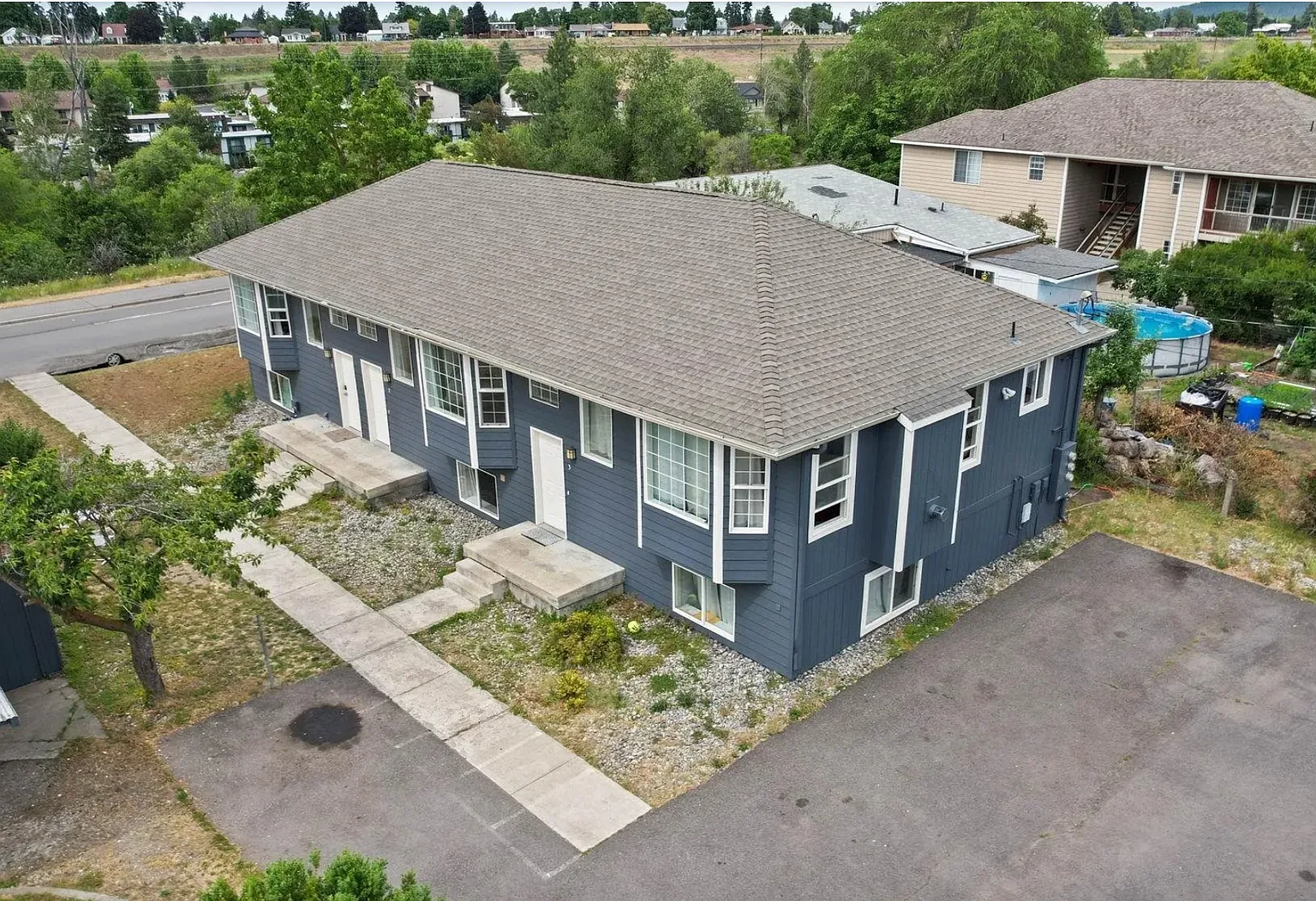 MP153 - 2308 E South Riverton — Photo 2