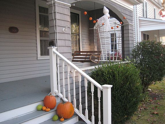 2nd image of 114 W Bodley Ave