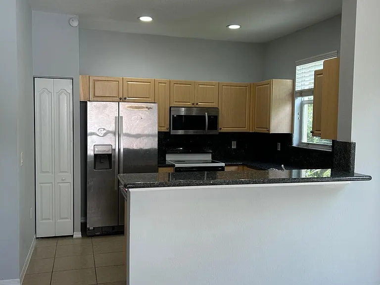1412 Seminole Palms Dr — Photo 5