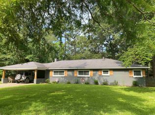 710 Walnut St, Crossett, AR 71635