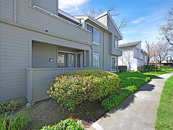 3rd image of 39921 Parada St #A