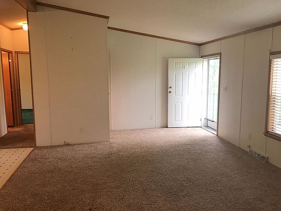 5th image of 7496 Walker Rd