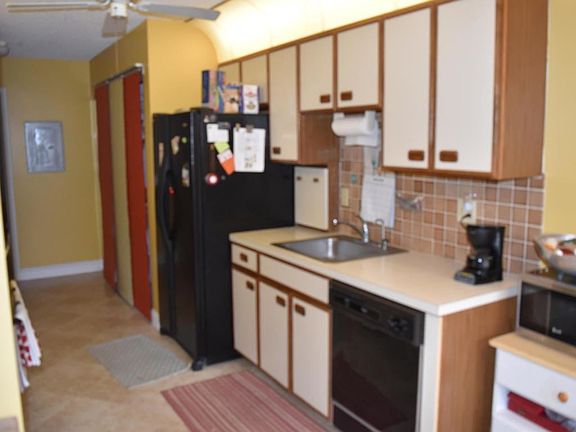 4th image of 2620 Carambola Cir N #1706