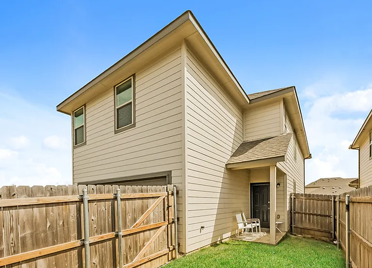 5104 Applegate Dr — Photo 5
