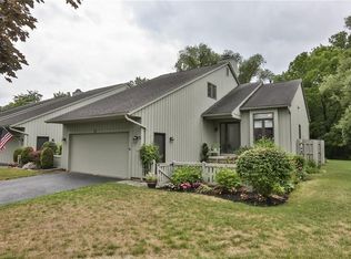 73 Waterview Cir, Rochester, NY 14625