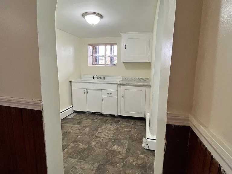 9 Division St #1R — Photo 2