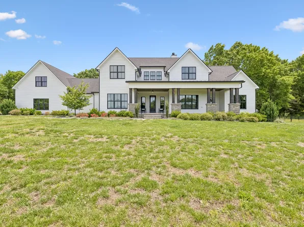 5459 Harris Cemetery Rd, Chapel Hill, TN 37034
