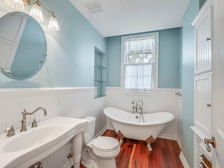 200 Highlands St — Photo 38