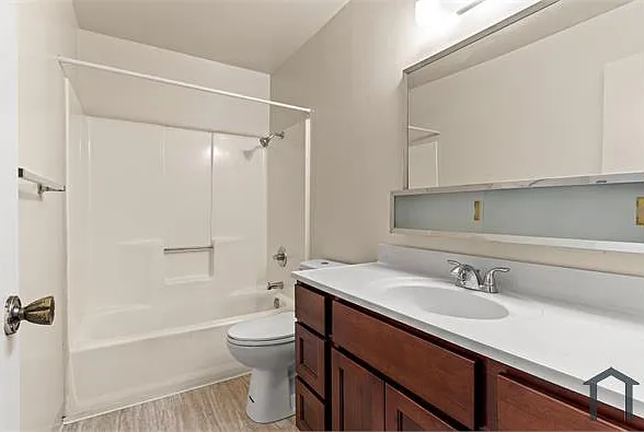 1185 Meadow Ln — Photo 13