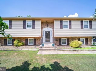 94 Stardust Dr, Newark, DE 19702