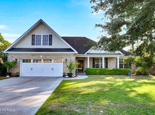 806 Lambrook Dr, Wilmington, NC 28411