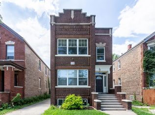 8418 S Escanaba Ave #2, Chicago, IL 60617