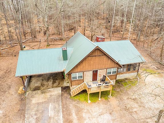 3rd image of 195 Park Dr