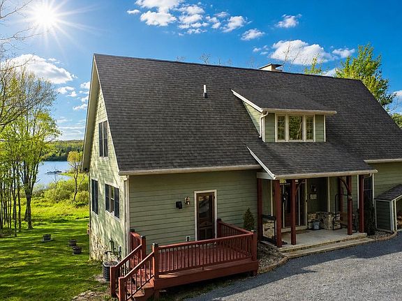 3rd image of 185 Ruta Ln