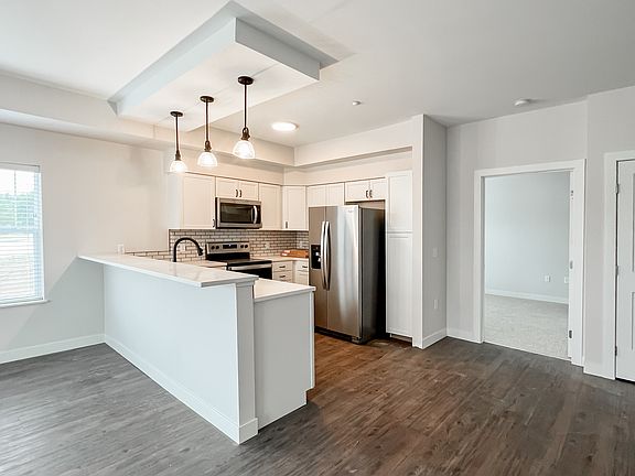 Kitchen with Breakfast Bar
