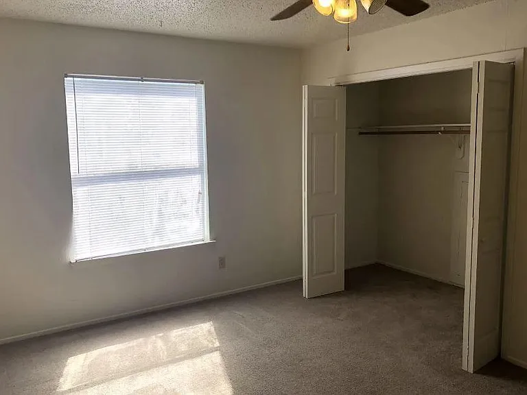 3203 Eagle Hill Ct #B — Photo 7