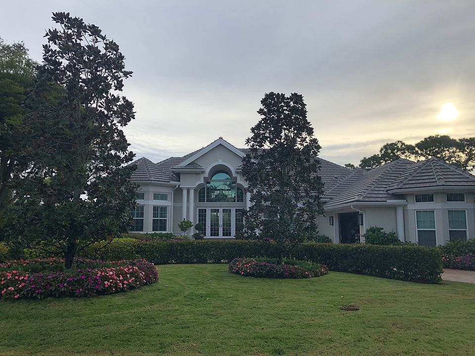 1st image of 3360 Creekview Dr