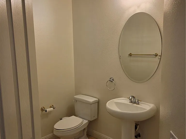 17568 Cloverdale Way — Photo 9