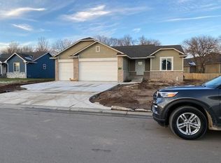 10862 W Cedar Ln, Maize, KS 67101