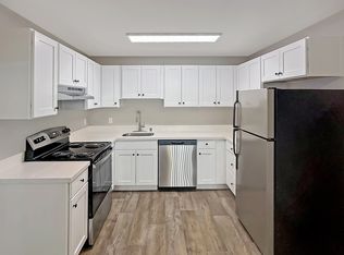 Sheridan Beach Terrace, Lake Forest Park, WA 98155