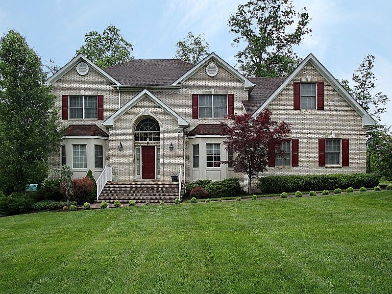 For Sale: 81 Briarwood Drive West, Warren, New Jersey 07059