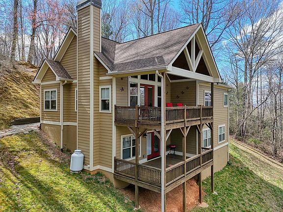 5th image of 390 Chancey Dr