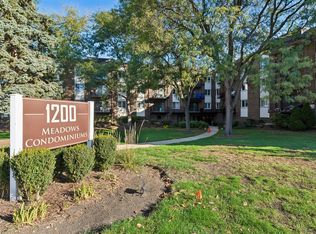 1200 W Northwest Hwy APT 211, Mount Prospect, IL 60056